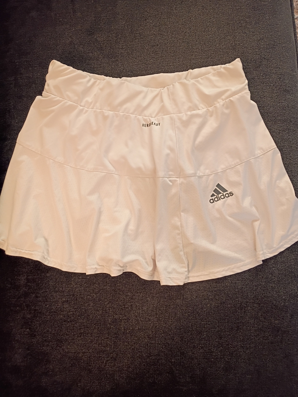 adidas AEROREADY Women’s White Tennis Skort Size M